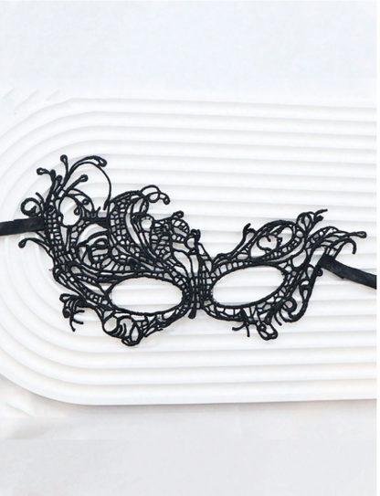 Laven & Ivory Lace Masquerade Mask for Women